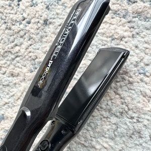 Paul Mitchell ProTools Express Ion Smooth Flat Iron/Straightener